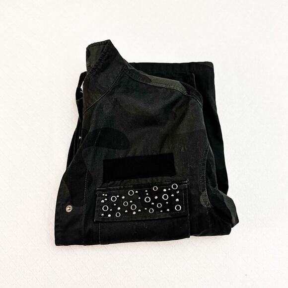 Highline Collective Green Camouflauge Military Jacket Embellishments Size XS - Picture 6 of 12